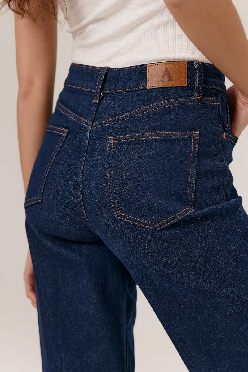 PANTALÓN VAQUERO ELBA COLOR AZUL OSCURO 5